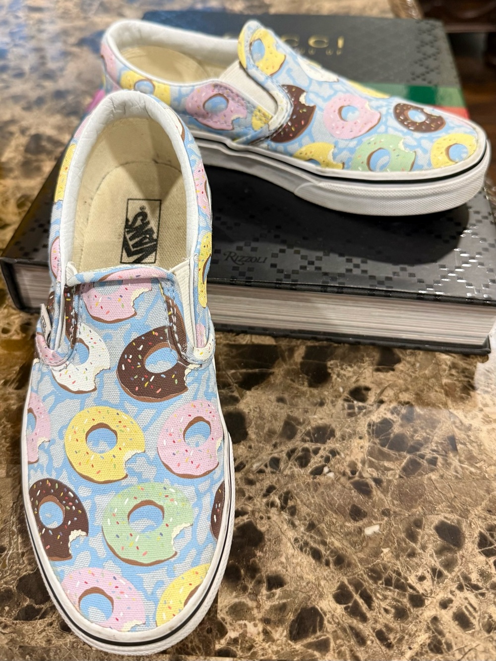 Vans Fun Donut Print Classic Slip On Sneakers Women’s 5 EU, 34.5, Kids 3.5